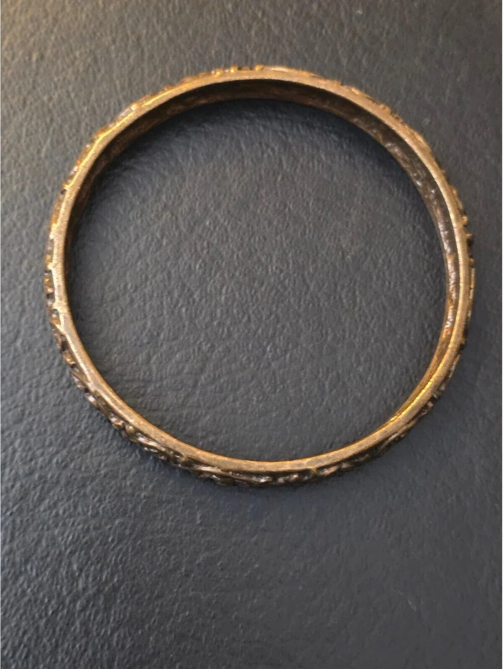 Vintage Antiqued Brass Floral Vine Relief Slip On Bangle Bracelet 7.75